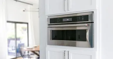 Cách lắp đặt lò vi sóng âm tủ đơn giản tại nhà