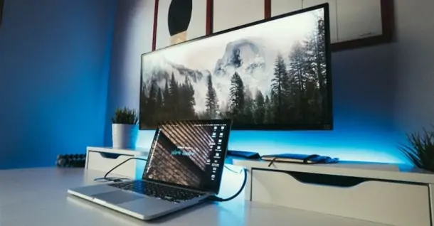 Cách kết nối Macbook với tivi bằng dây cáp và AirPlay
