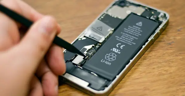 Thực hư thông tin iPhone sở hữu pin có thể thay thế trong tương lai