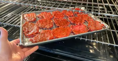 Cách làm khô bò bằng lò nướng đơn giản tại nhà