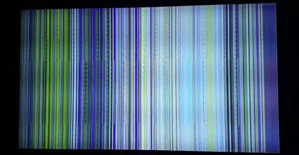 Nguyên nhân tivi Panasonic bị sọc màn hình và hướng khắc phục