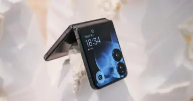 Xiaomi MIX Flip - Mẫu điện thoại gập vỏ sò đầu tiên của Xiaomi lộ diện
