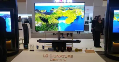 LG OLED SIGNATURE W ra mắt tại Việt Nam là chiếc TV mỏng nhất hiện nay có giá từ 300 triệu đồng