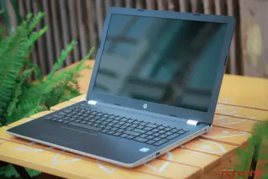 Trên tay HP 15 bản 2017 giá 13 triệu đồng