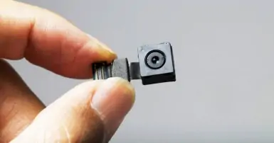 Cách tìm camera giấu kín trong khách sạn, nhà nghỉ đơn giản mà bạn nên biết