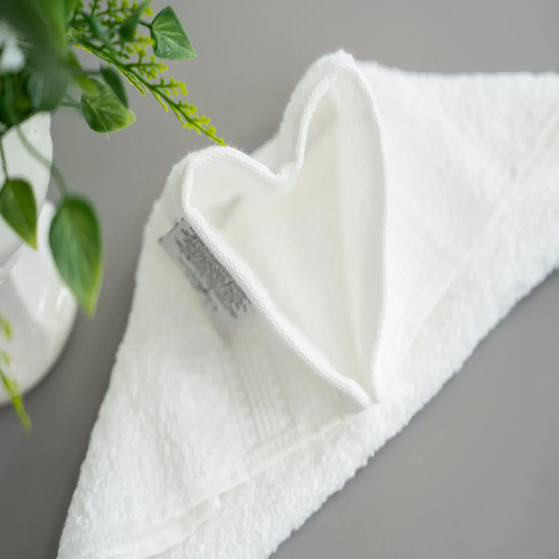 Khăn Tắm Charisma Trắng