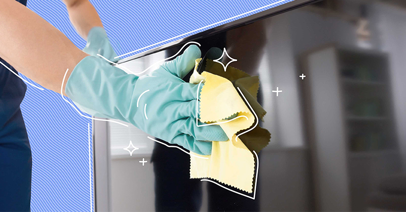 Cách vệ sinh màn hình tivi đơn giản, sạch bong tại nhà