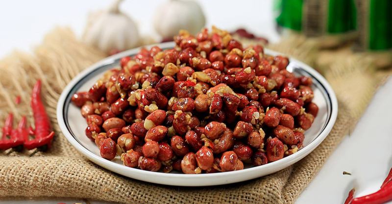2 Cách làm đậu phộng rang tỏi ớt giòn ngon, cay mặn hấp dẫn