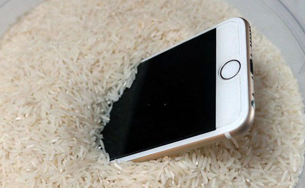Thử nghiệm thả rơi iPhone X và Galaxy S9: flagship nào 