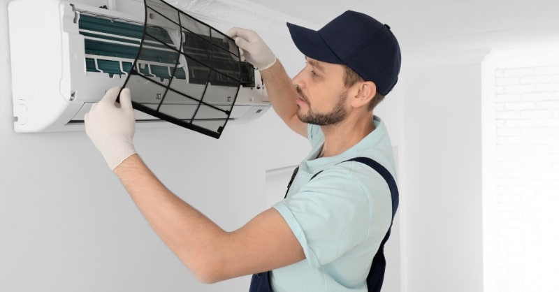 Tại sao phải vệ sinh máy lạnh định kỳ? Cách vệ sinh đúng