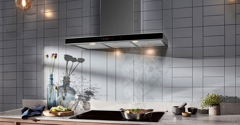 Máy hút mùi áp tường là gì, có ưu - nhược điểm ra sao?