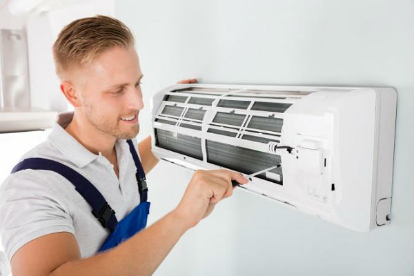 Máy lạnh lắp đặt không đúng vị trí