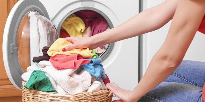 Lượng quần áo quá tải cũng gây ra một số lỗi trên máy giặt Electrolux