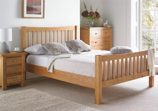 Giường ngủ gỗ giá rẻ giúp bạn tiết kiệm ngân sách mà vẫn có một chiếc giường đẹp và chất lượng cao. Với chất liệu gỗ công nghiệp có tính năng chống cong vênh và không bị mối mọt như gỗ thông thường. Hãy xem hình ảnh giường ngủ gỗ giá rẻ để tìm kiếm sản phẩm phù hợp nhất với phòng ngủ của bạn.
