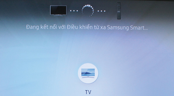 Hướng dẫn cách tìm kiếm bằng giọng nói trên smart tivi Samsung 2018 và 2019