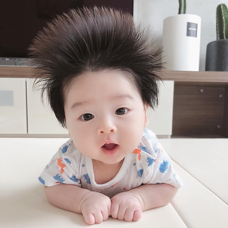 Hình đại diện em bé cute