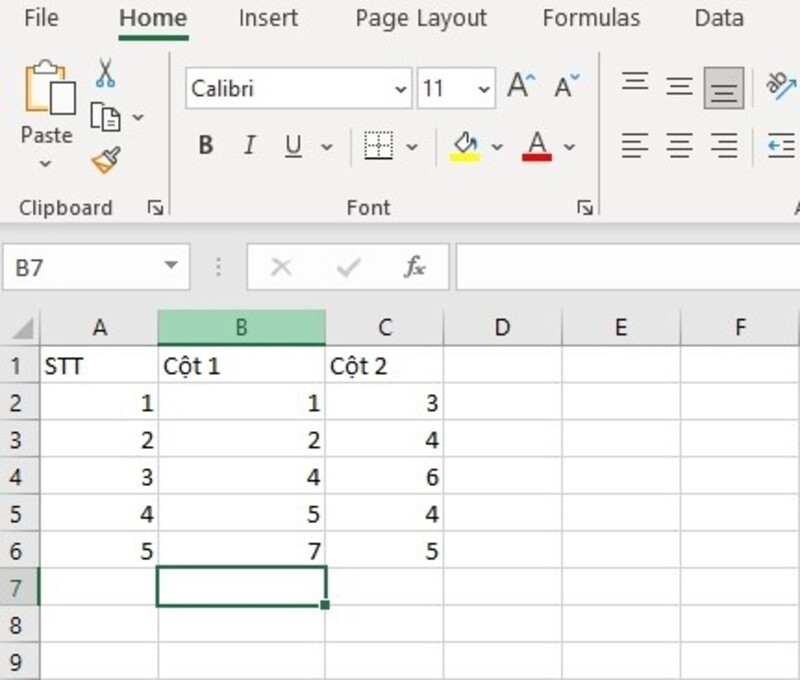 Cách tính tổng trong Excel bằng hàm SUM bước 1