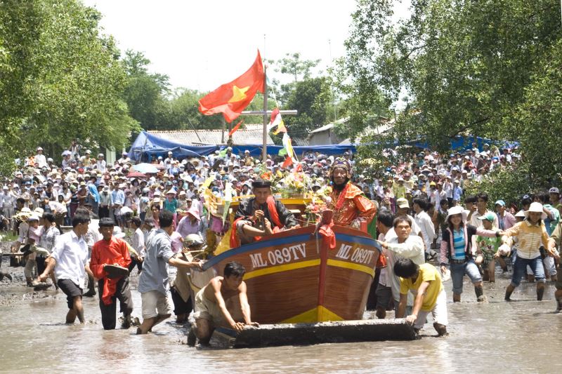 Lễ hội cúng biển mỹ long