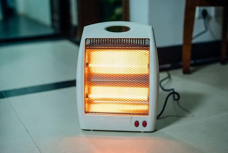 Đèn sưởi có chức năng tạo ra nhiệt để sưởi ấm
