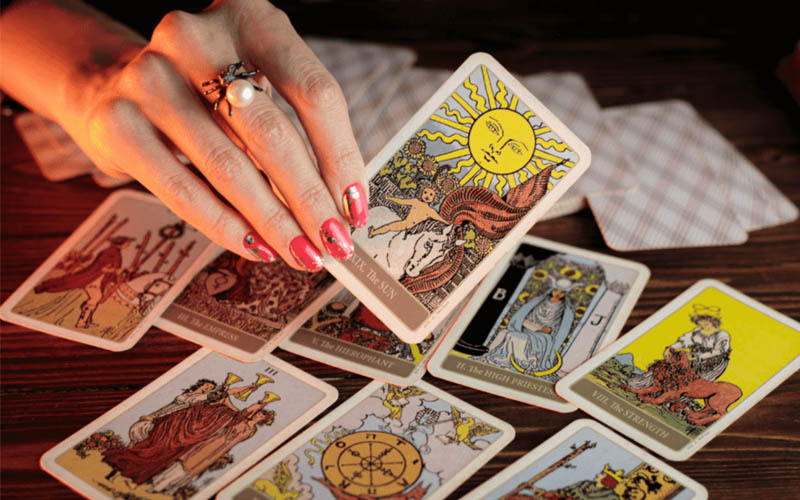 Tarot là bộ bài gồm có 78 lá