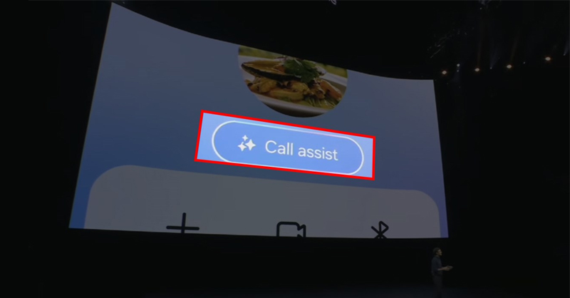 Tìm và nhấn vào nút Call Assist ở phía dưới biểu tượng của người gọi
