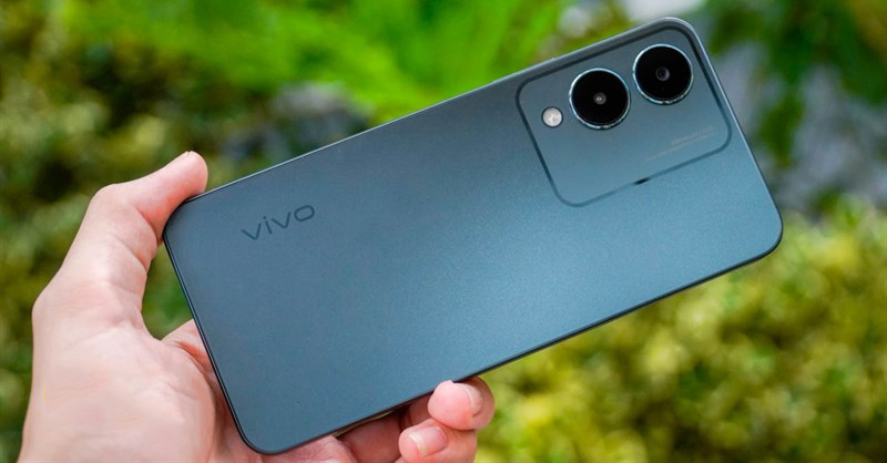  Vivo Y17s là mẫu Smartphone giá rẻ được người dùng ưa chuộng hiện nay