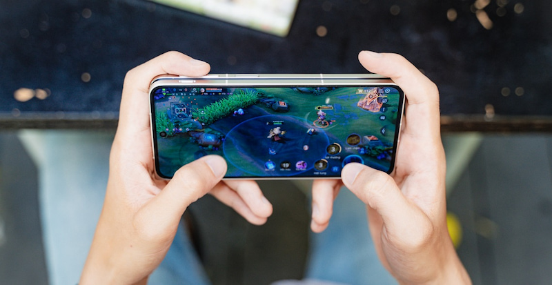 Chơi game thỏa thích trên màn hình ngoài OPPO Find N3 