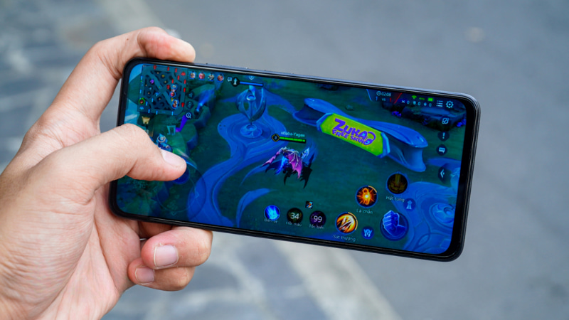 OPPO A79 5G chơi game mượt, giá rẻ