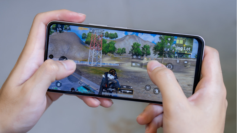 Vivo Y19s chơi game tốt, pin trâu