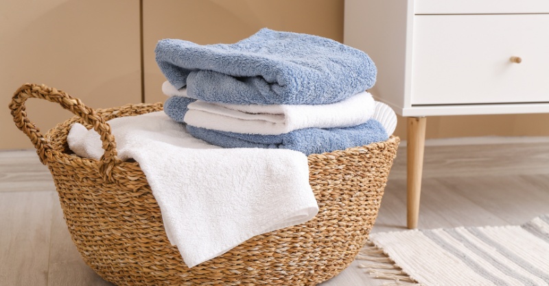 Nên lấy quần áo ra ngay để hạn chế tình trạng nhăn khi sấy xong