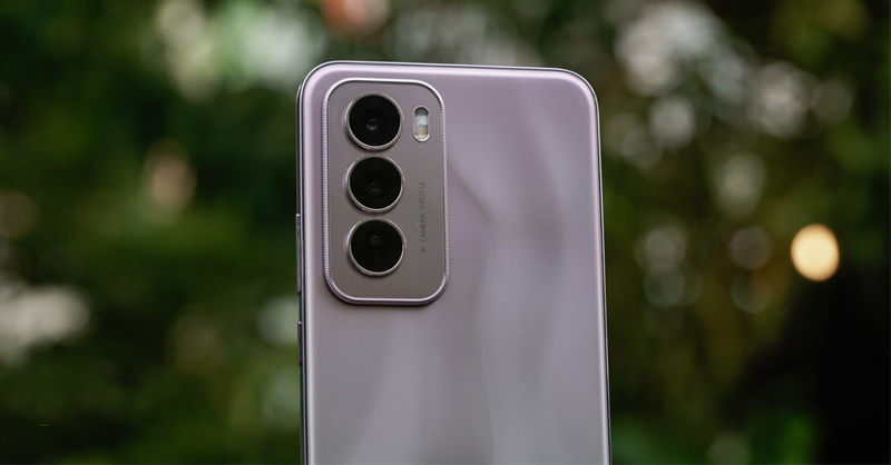 OPPO Reno12 Pro 5G được trang bị camera Tele 50MP