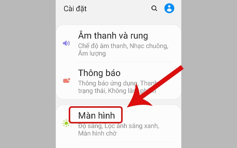 Chọn vào mục Màn hình trên điện thoại