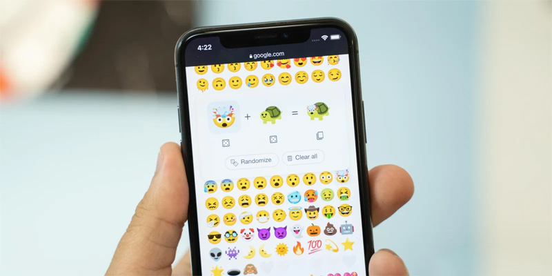 Emoji Kitchen là bếp Emoji để người dùng thỏa sức xào nấu