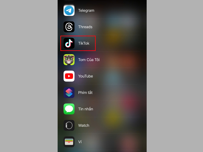 Mở ứng dụng TikTok trên điện thoại