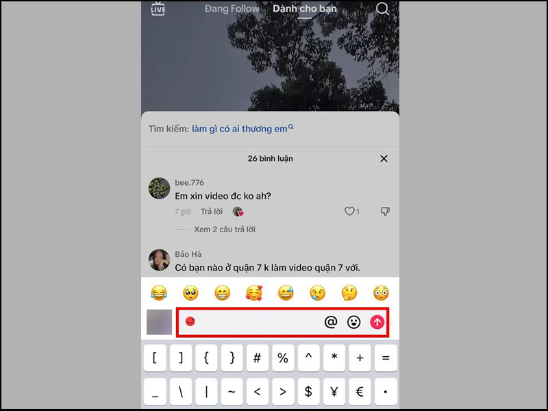 Người dùng truy cập đến video TikTok muốn bình luận bằng Emoji ẩn