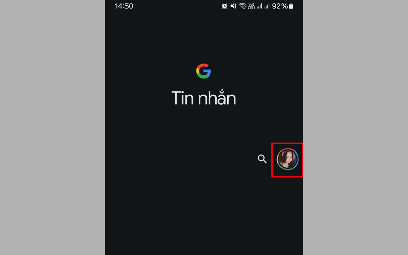 Nhấn chọn biểu tượng ảnh hồ sơ phía bên phải màn hình 