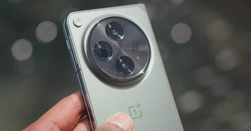 OnePlus Open không được trang bị camera tiềm vọng