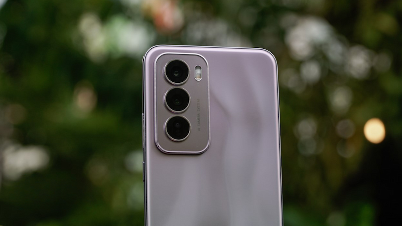 OPPO Reno12 Pro 5G nổi bật với cụm camera hình chữ nhật