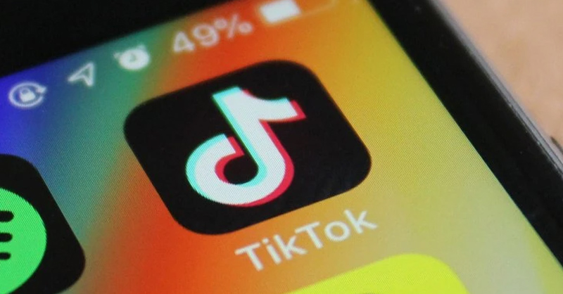 TikTok ra mắt tính năng trò chuyện nhóm 