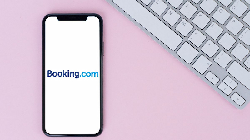 Ứng dụng Booking có trên điện thoại Android và iPhone