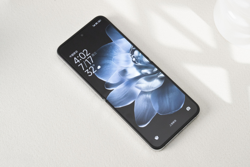 Xiaomi MIX Flip được trang bị màn hình chính vượt trội