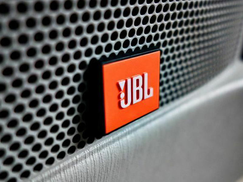 JBL là thương hiệu loa quen thuộc đối với người dùng tại Việt Nam