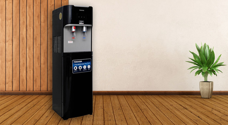 Cây nước uống nóng lạnh Toshiba RWF-W1669BV có thiết kế nhỏ gọn 
