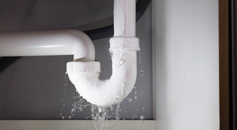 Nguyên nhân đường ống của máy nước nóng bị rò rỉ nước 