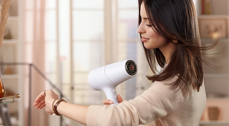 Mẹo sử dụng máy sấy tóc an toàn, bền bỉ
