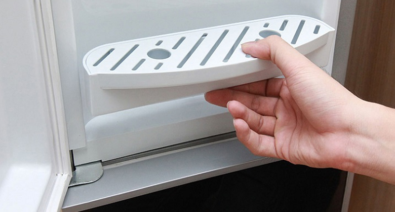 Để khô hoàn toàn, lắp lại đúng vị trí ban đầu