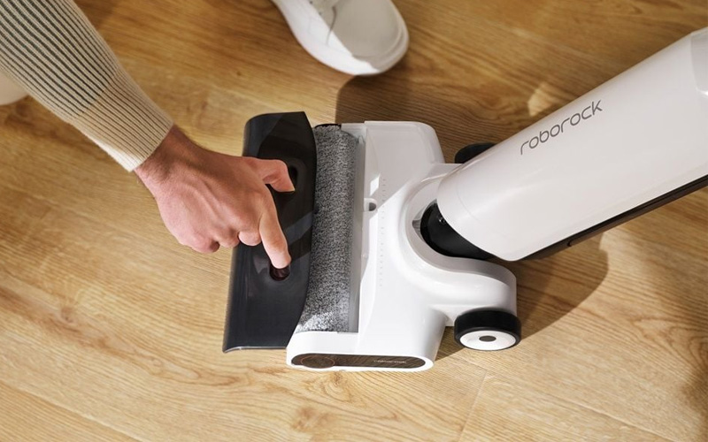 Máy hút bụi có lực hút mạnh, làm sạch nhanh 