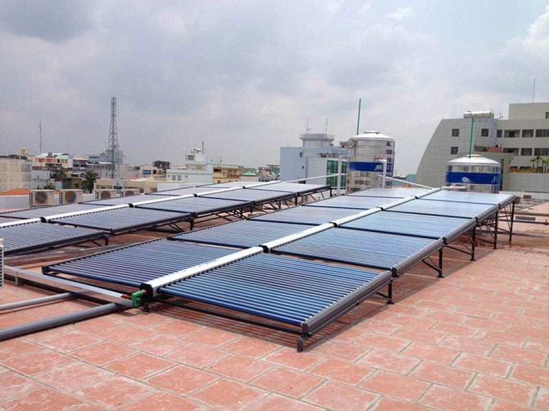 Máy nước nóng năng lượng mặt trời dạng ống dầu có nhiệt độ sôi thấp và khả năng giữ nhiệt lâu