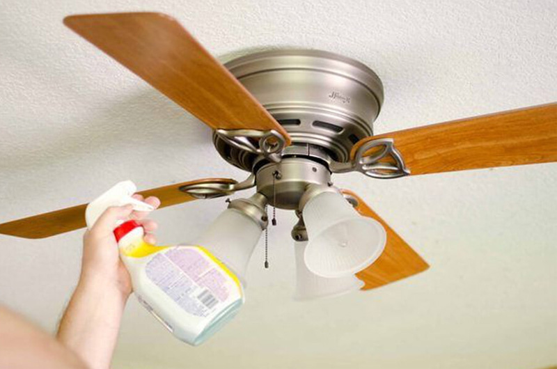 Thời gian vệ sinh quạt trần lý tưởng khoảng 3 - 6 tháng/lần