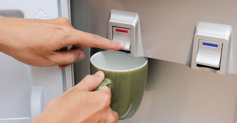 Xả hết nước trong bình nóng lạnh